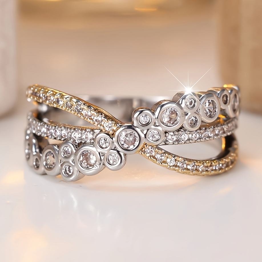 Elegant Cross-Style Ring with Synthetic Zirconia